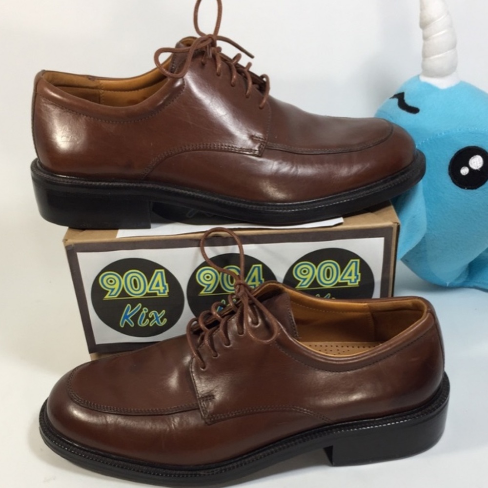 Cole Haan Brown leather Oxford shoe, Sz 8.5 men